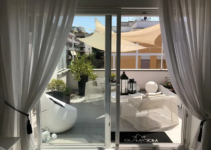 Glamroom Luxury Terrace Guest house 4*