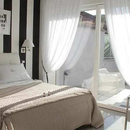Guest house Glamroom Luxury Terrace 4*